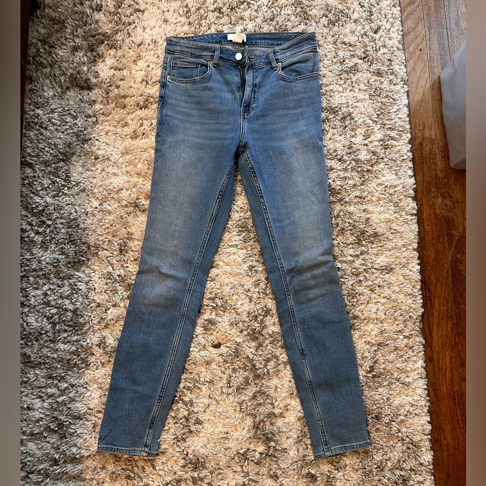 Hollister high rise super skinny jean, size 8